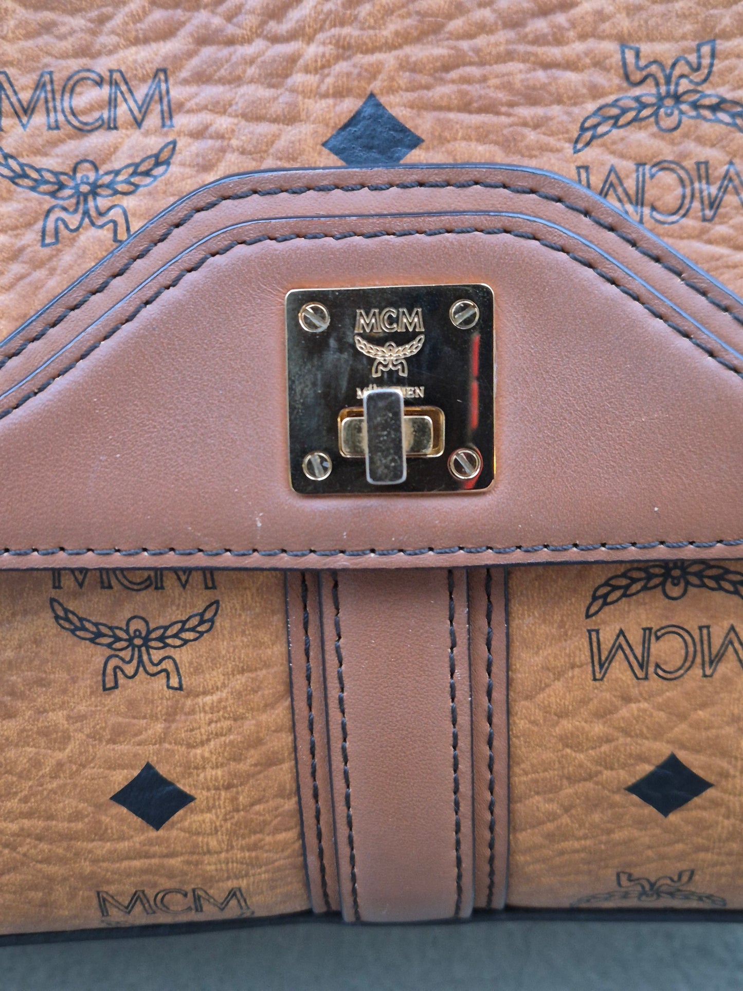 MCM | Umhängetasche/Beutel | No. 4520