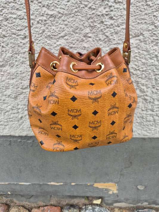 MCM | Beuteltasche | No. 4560