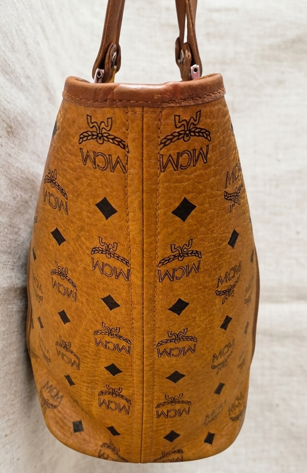 MCM | Shopper | No. 4910