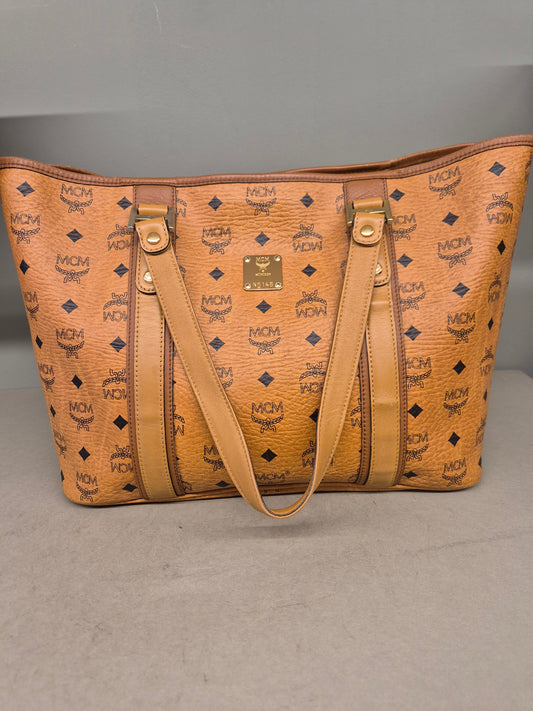 MCM | Shopper | No. 4381
