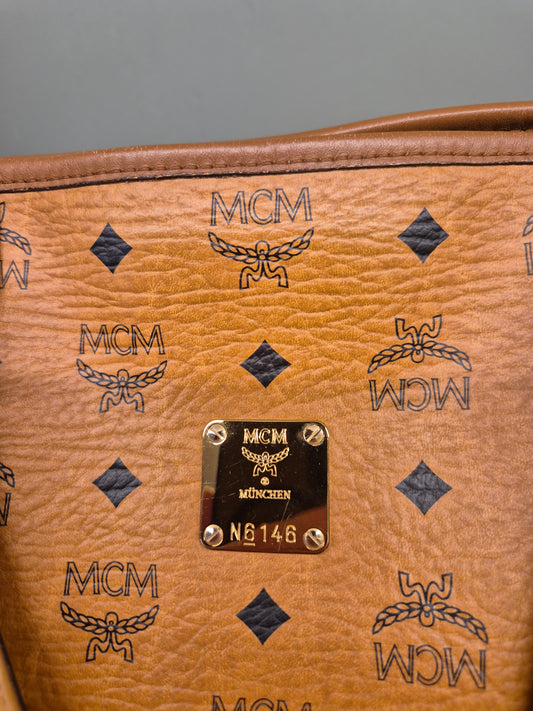 MCM | Shopper | No. 4381