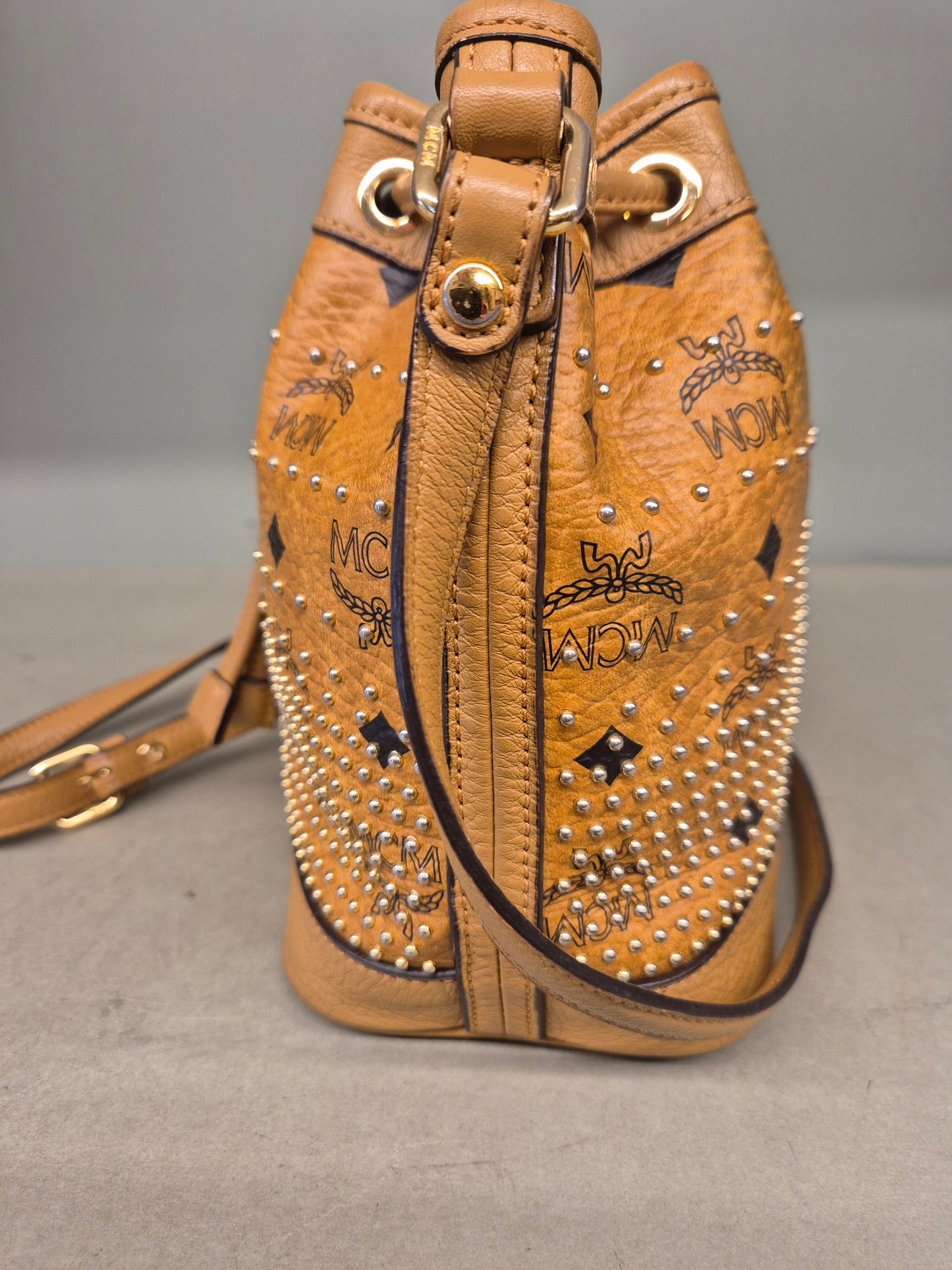 MCM | Beutel. klein | No. 4382