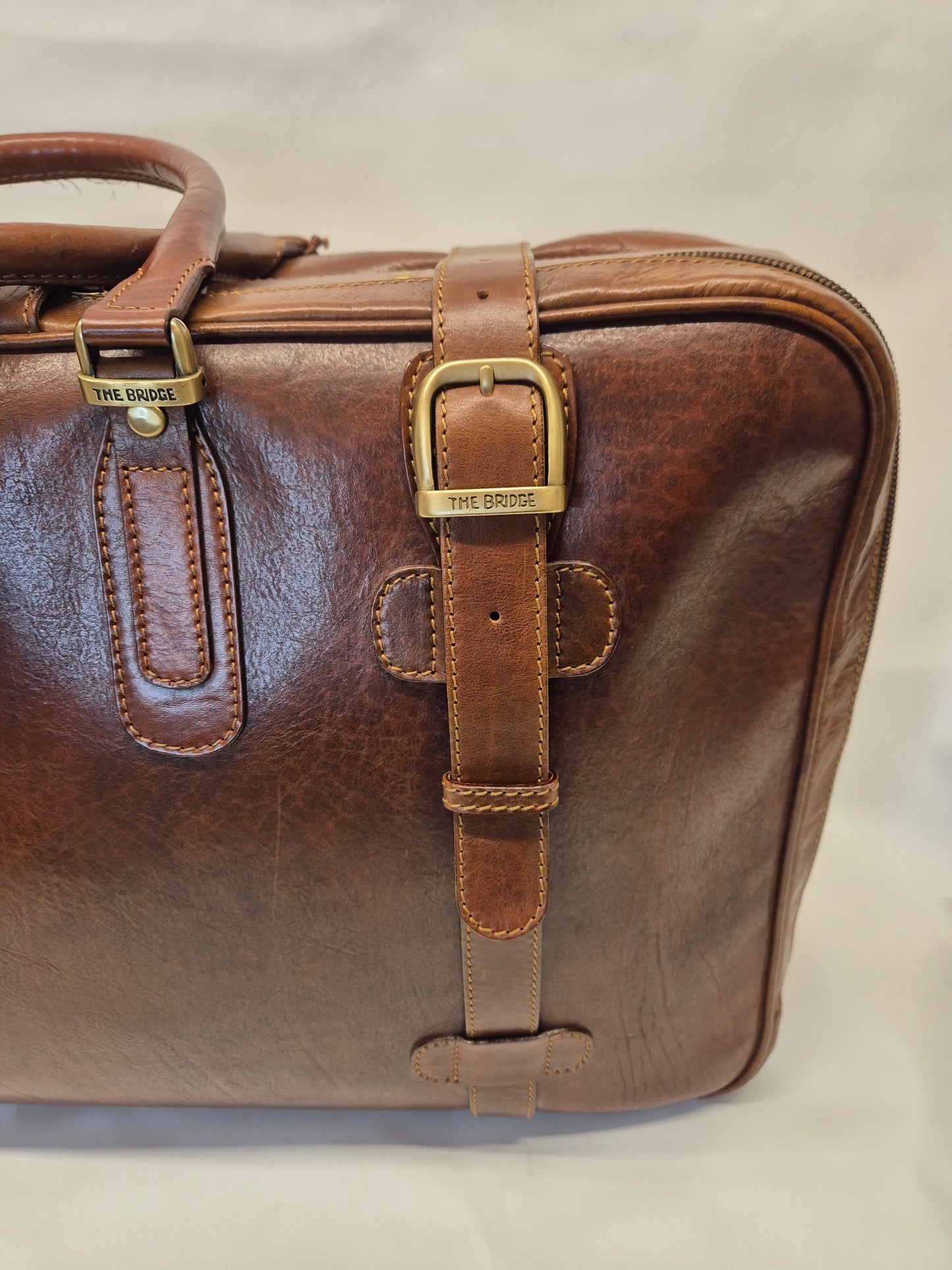 The Bridge | Weekender | No. 4359