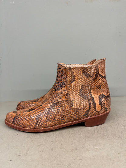 Hungarian Handmade | Semi Boots | No. 4657