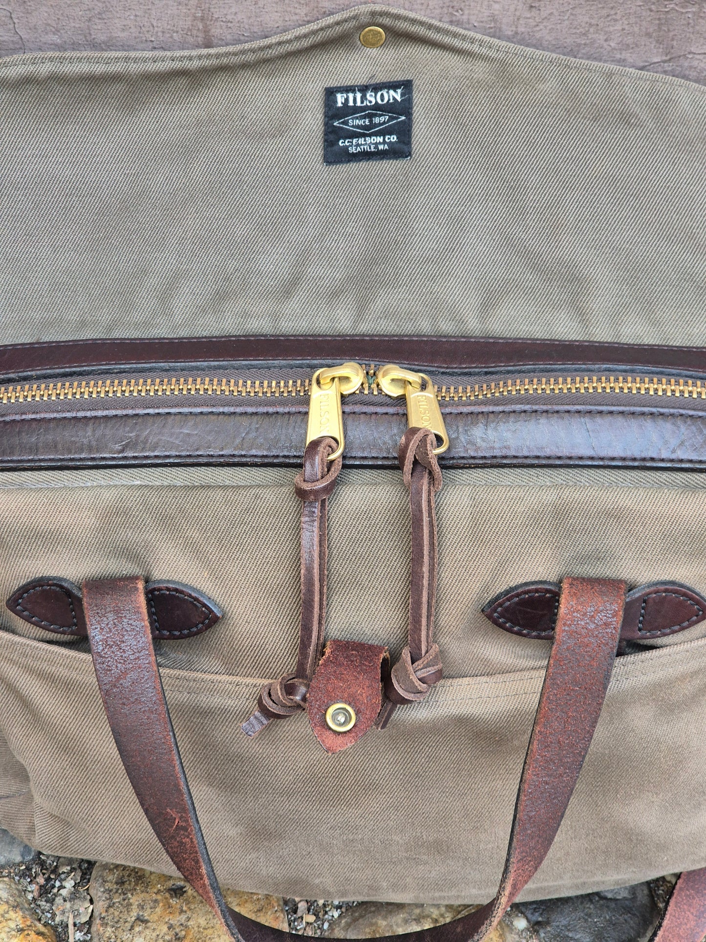 Filson | Briefcase 256 | No. 4596
