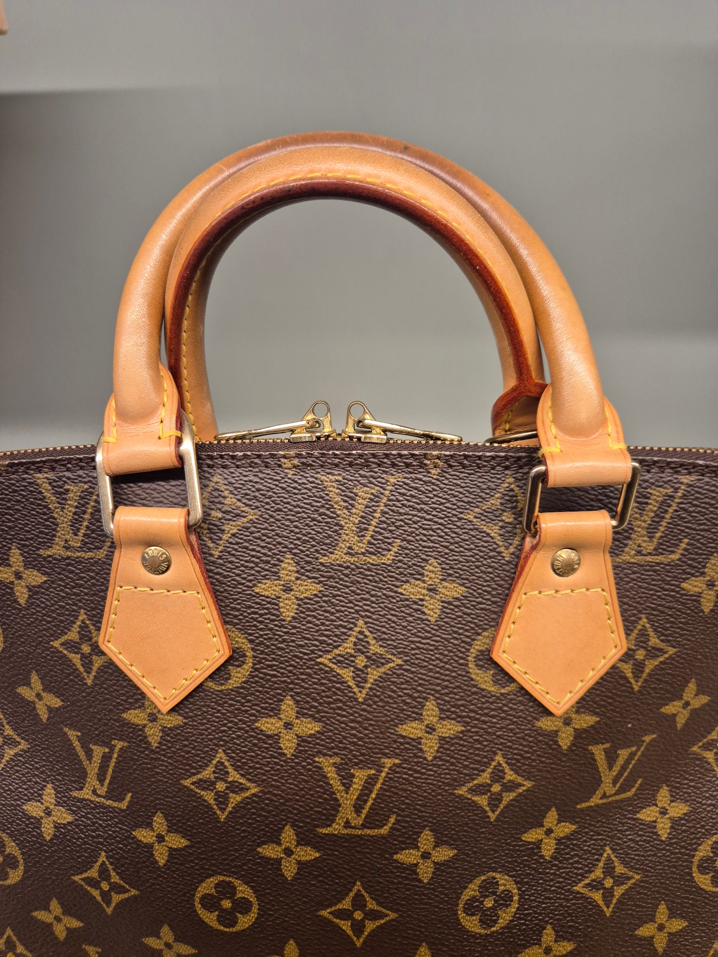 Louis Vuitton |  Alma Code TH0968 | No. 4443