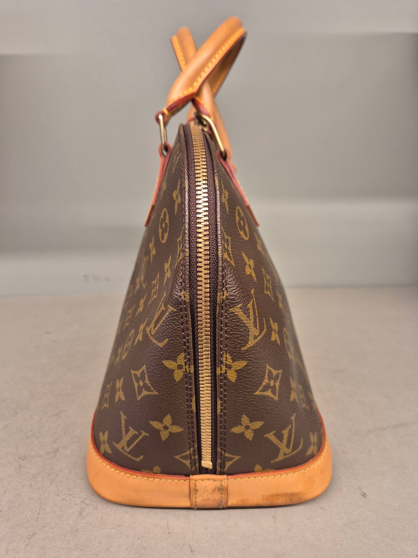 Louis Vuitton |  Alma Code TH0968 | No. 4443
